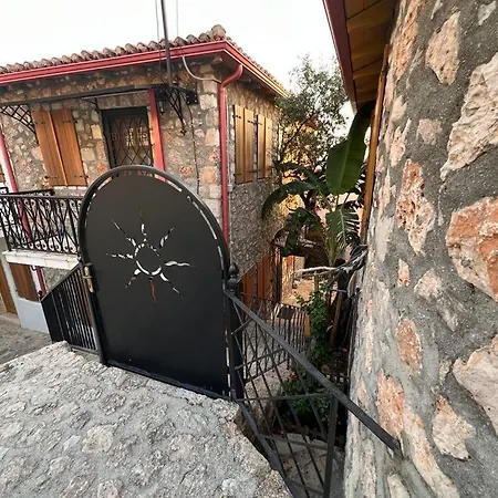 Villa Nils Dhërmi